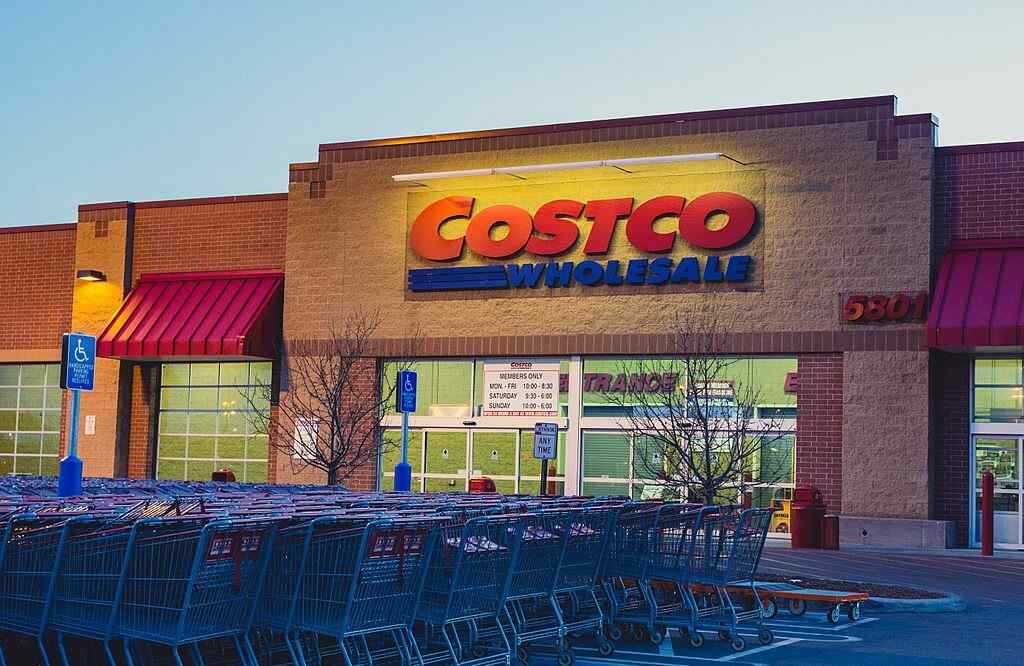 SWOT Analysis of Costco Wholesale Corporation Marketing